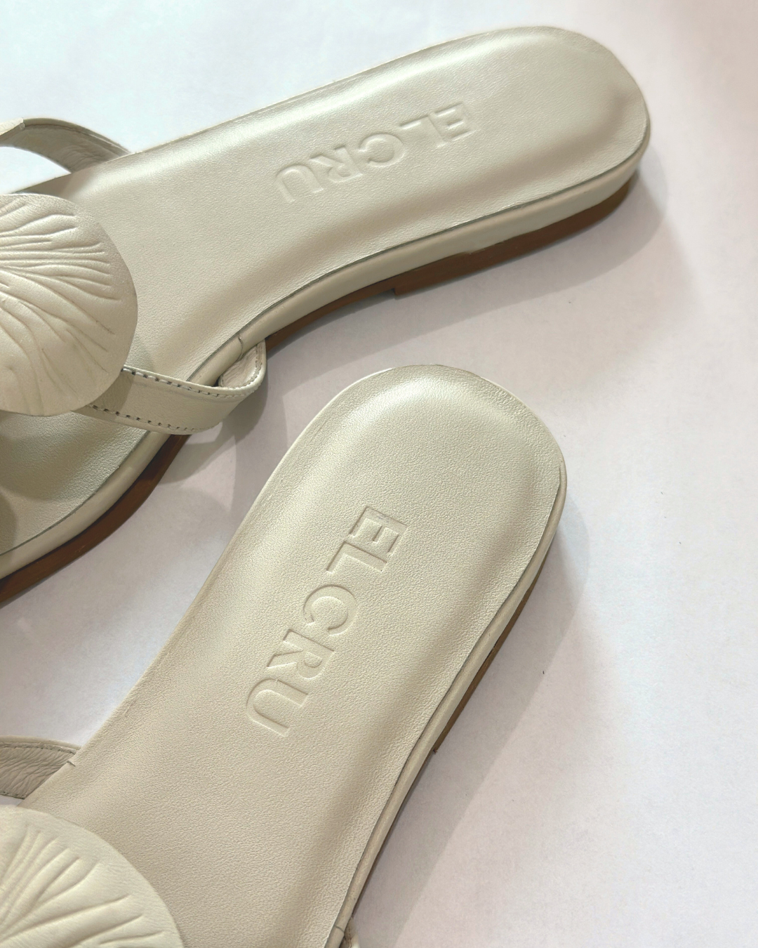 [Pre-Order] Gumamela Flats (Sangria, Noir, Shell White)