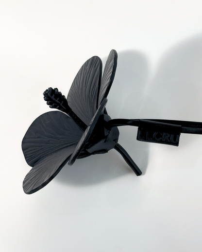 Gumamela Charm in Noir